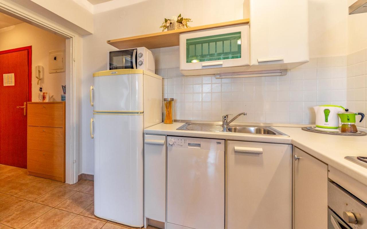 Olga'S Place-New Apartment 200 Mt From The Sea Pula Luaran gambar
