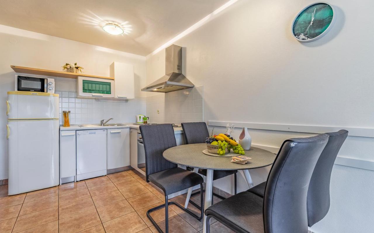 Olga'S Place-New Apartment 200 Mt From The Sea Pula Luaran gambar